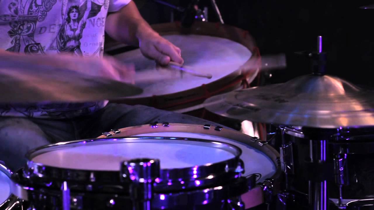 Vicky Marques - Yellow Box (Miguel Amado Group)