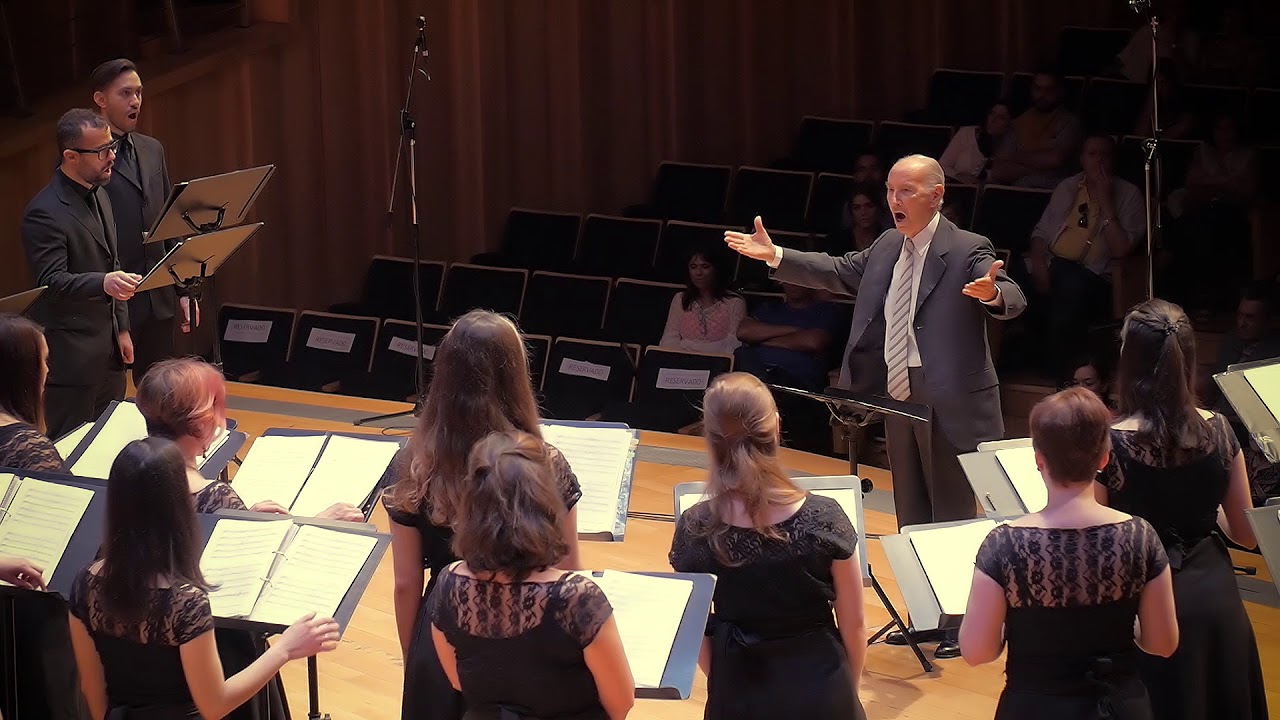 Larre Gorrian.  Antonio Russo.  MusicaQuantica Voces de Cámara