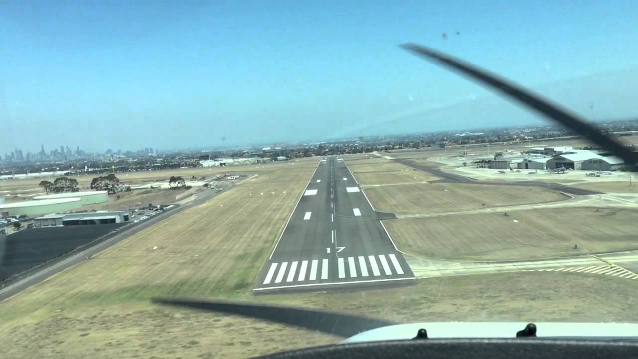 Visual Approach Into Melbourne Essendon Airport