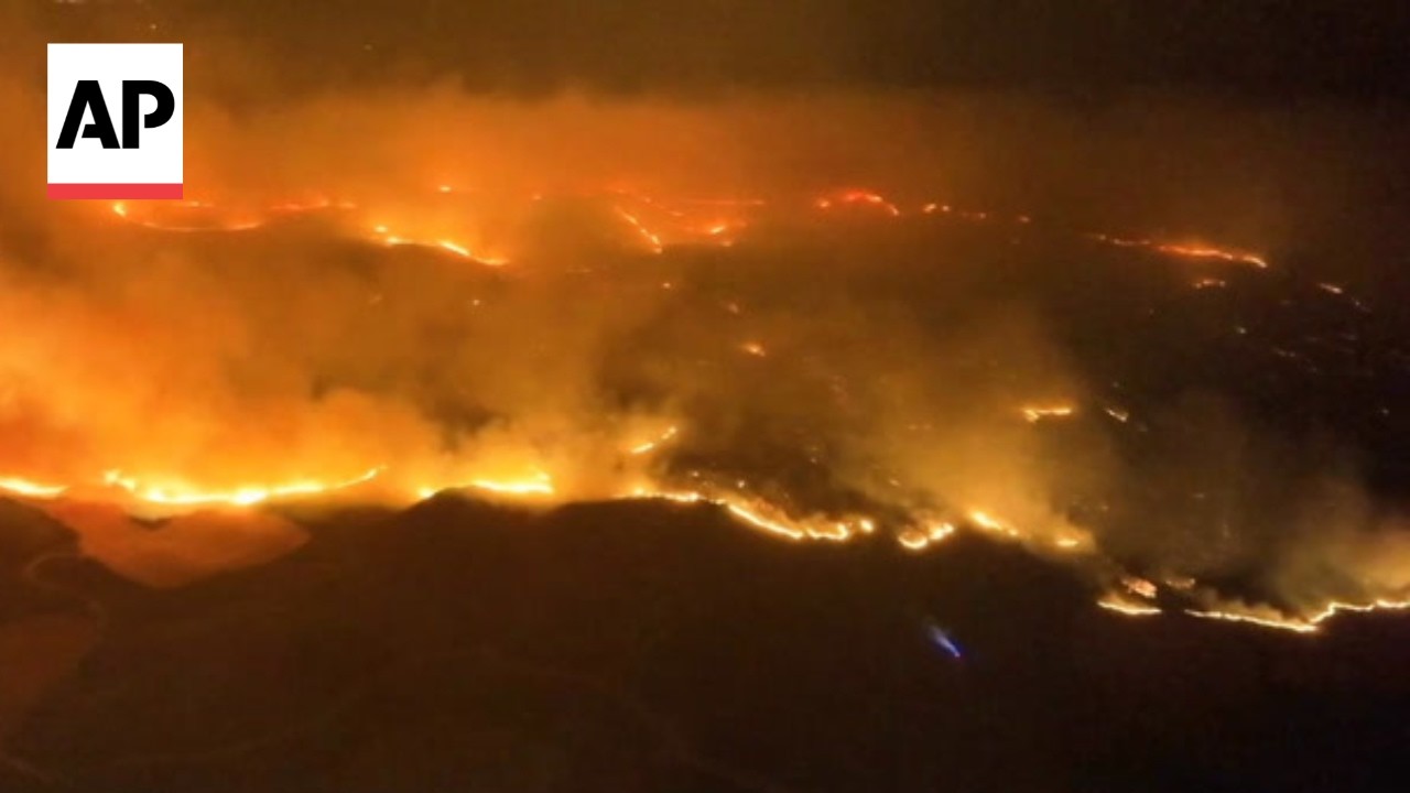Aerial video shows a huge wildfire in Zaragoza, Spain
