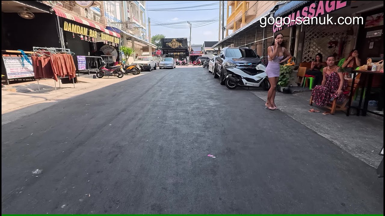 Year-End Daytime Walk in Pattaya 🌞 | Tree Town, Soi Buakhao & More 🇹🇭 | Dec 2025