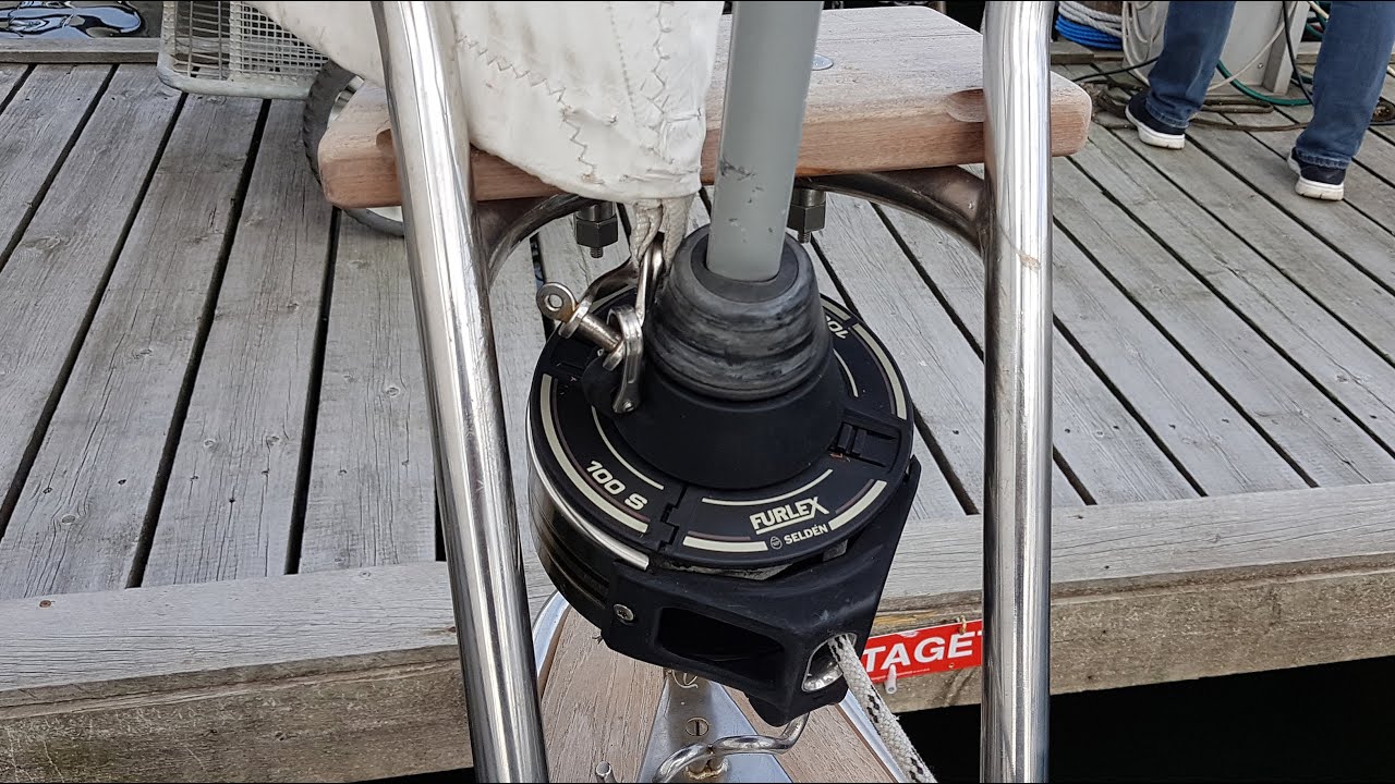 How to lubricate seldén furlex 100 S furling system