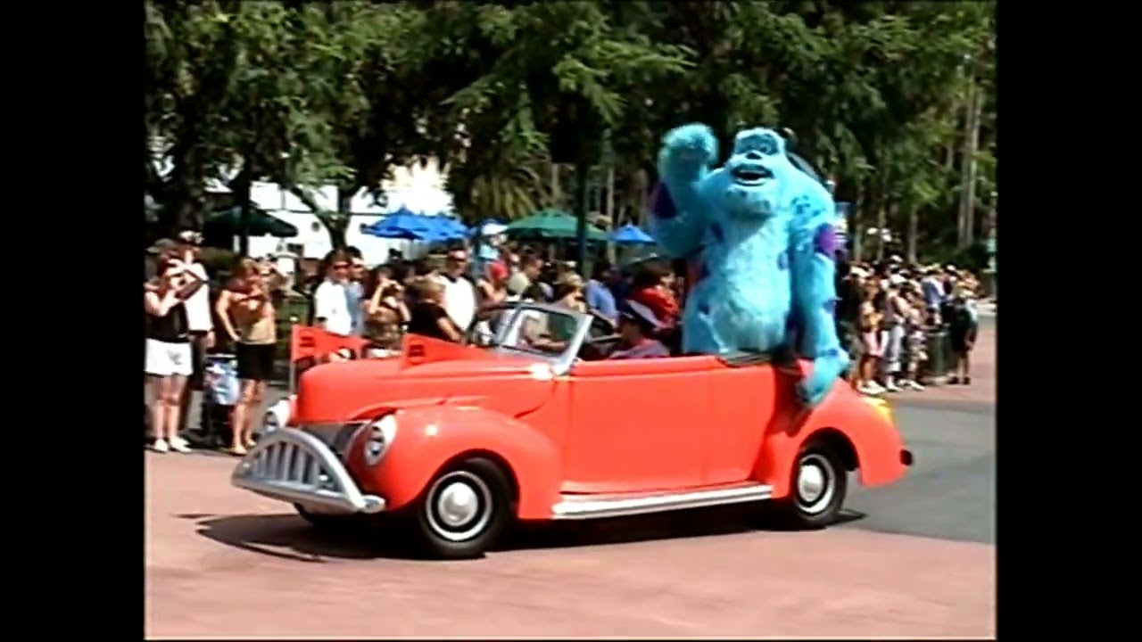 Disney's MGM CARS Parade  2006