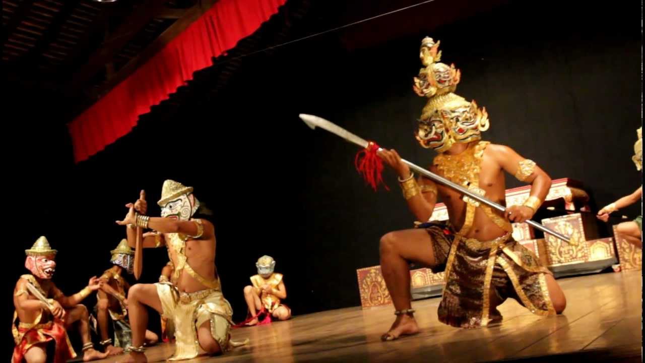 Yak Sva : GIANT & MONKEY Traditional Khmer dance