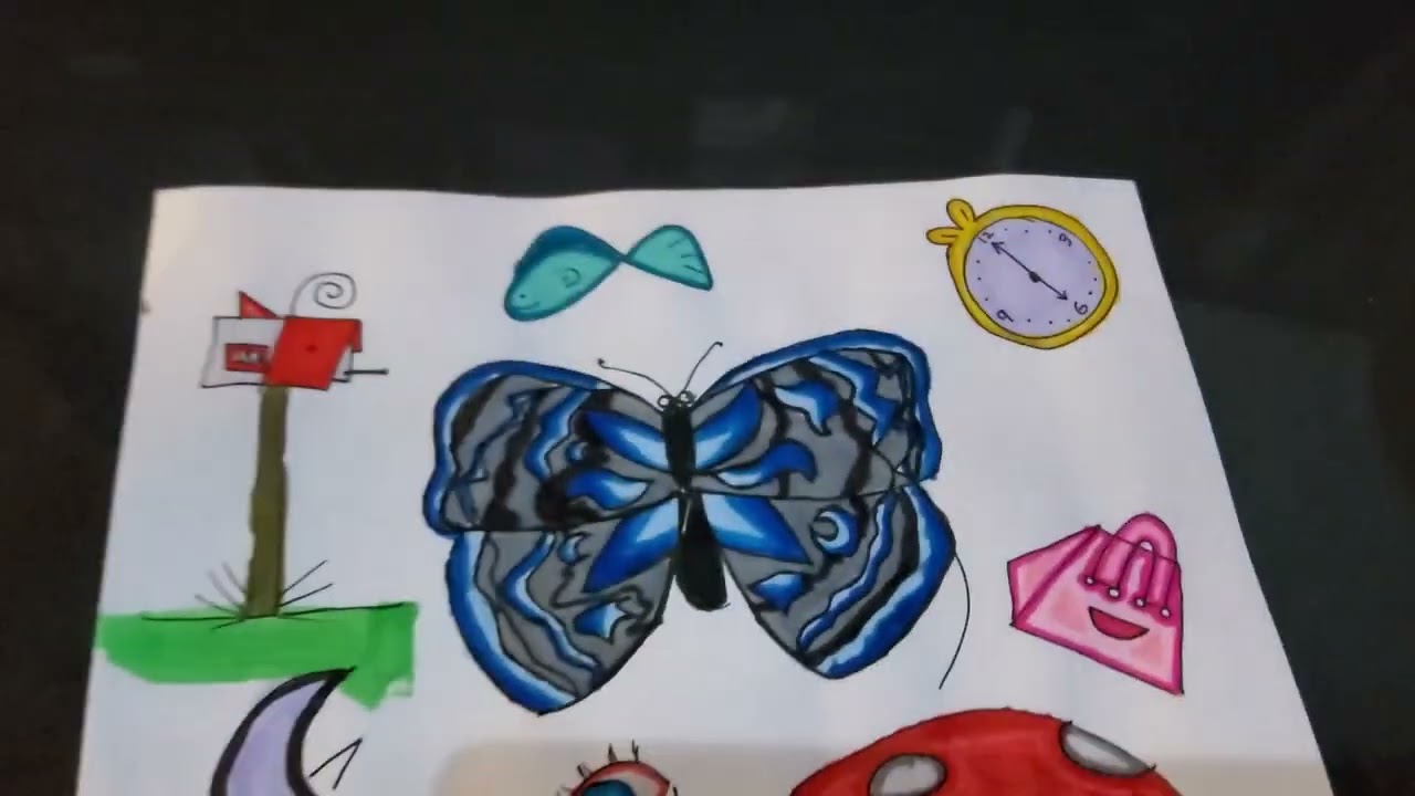 My sis gave me this drawing to color. ( I got new color markersssss)