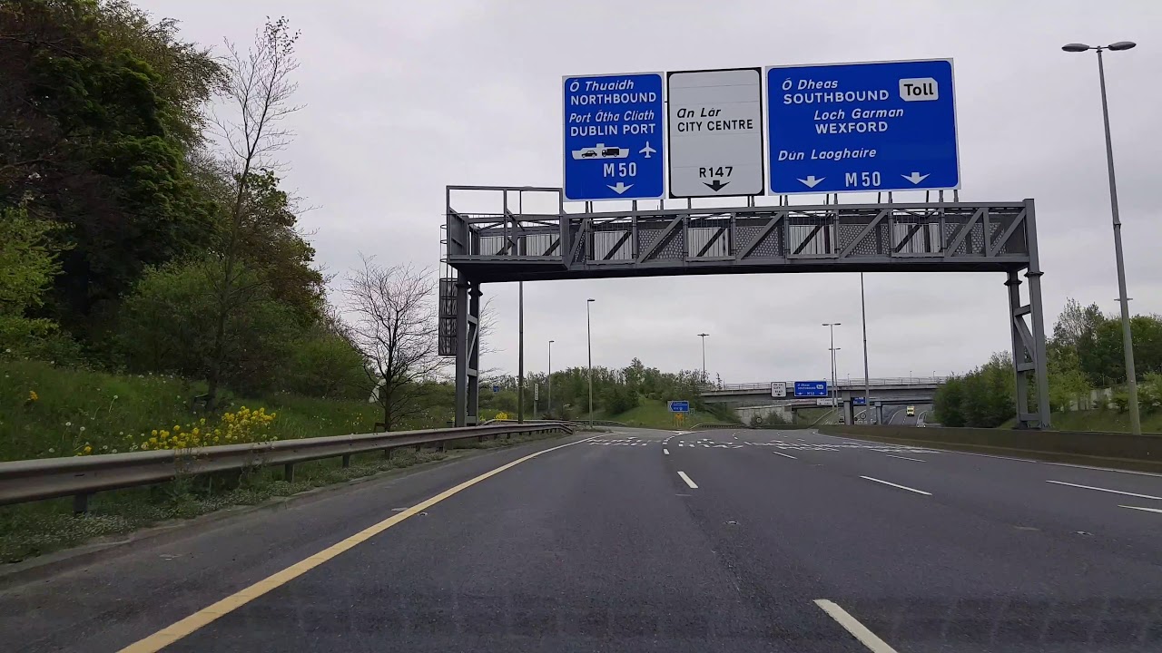 Driving in Dublin on M50 during lockdown 2020
