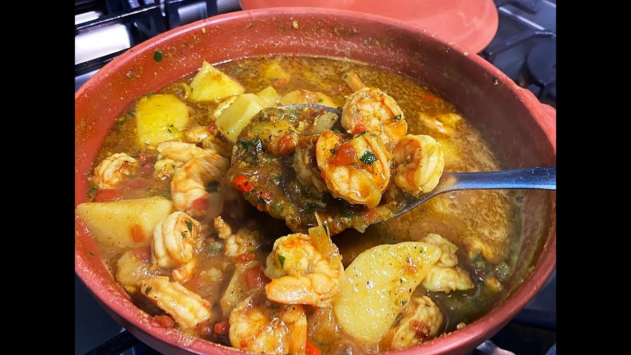 Delicious Curry Shrimp with Potato Recipe - Easy to Make at Home! | CaribbeanPot.com