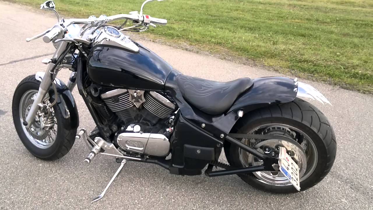 Kawasaci  VN 800 CLASSIC 240 pneu