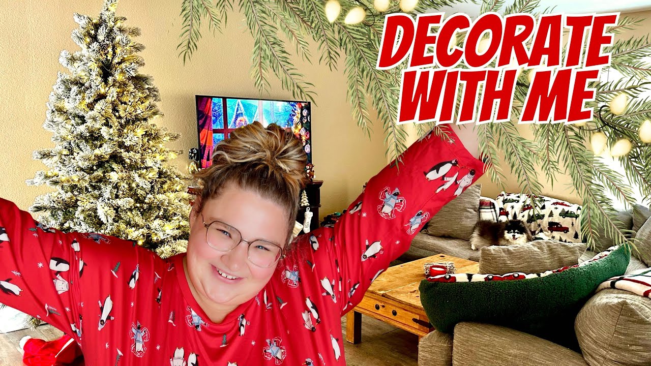 Let's decorate for christmas | Decorate my house with me | Vlogmas Day 6