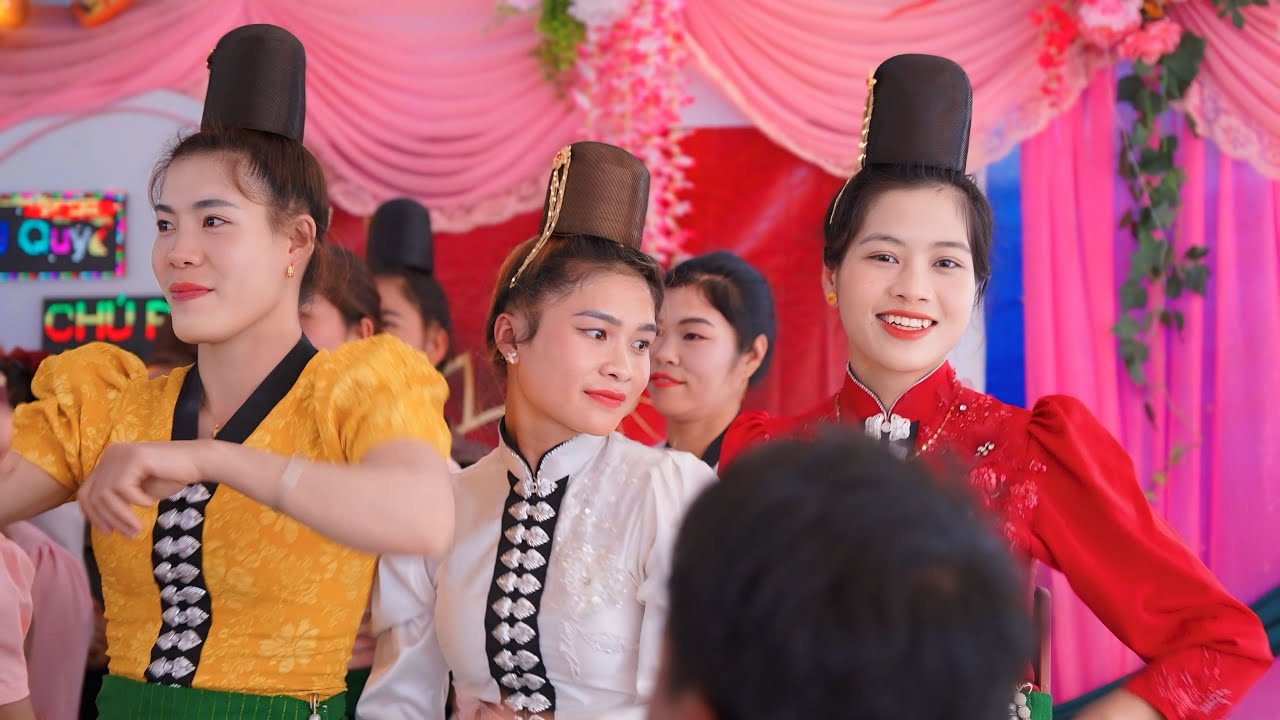 Nhạc Sàn Tết Cùng Ngắm Xum Êm Pả Đông Hưng Quẩy Nhiệt Tình Tại LVQ Thuý Hà - Bảo Thực