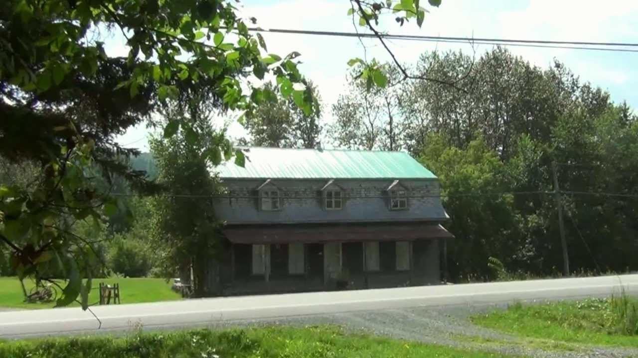 Hier à Aujourd`hui ( Maison de la Punaise Beauceville)