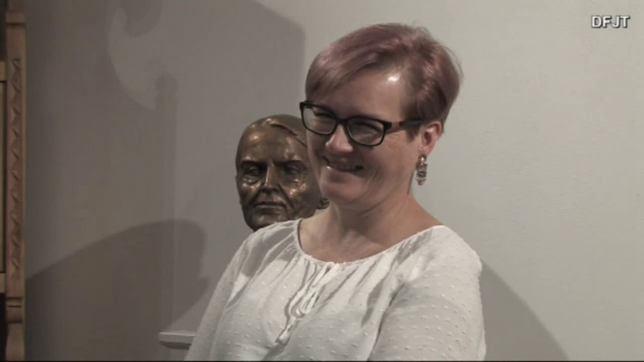 EWA ROSS -  BACZYŃSKA . RZEŻBA  2019. Autor ;Janusz Tomczak