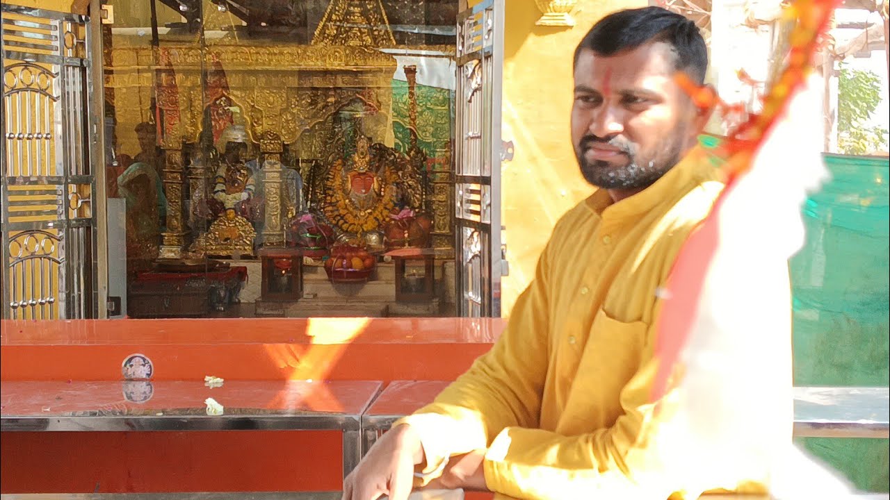बागेश्वर धाम में होली के दिन परिक्रमा मार्ग और बालाजी के दिव्य दर्शन | हजारों भक्तों की भीड़