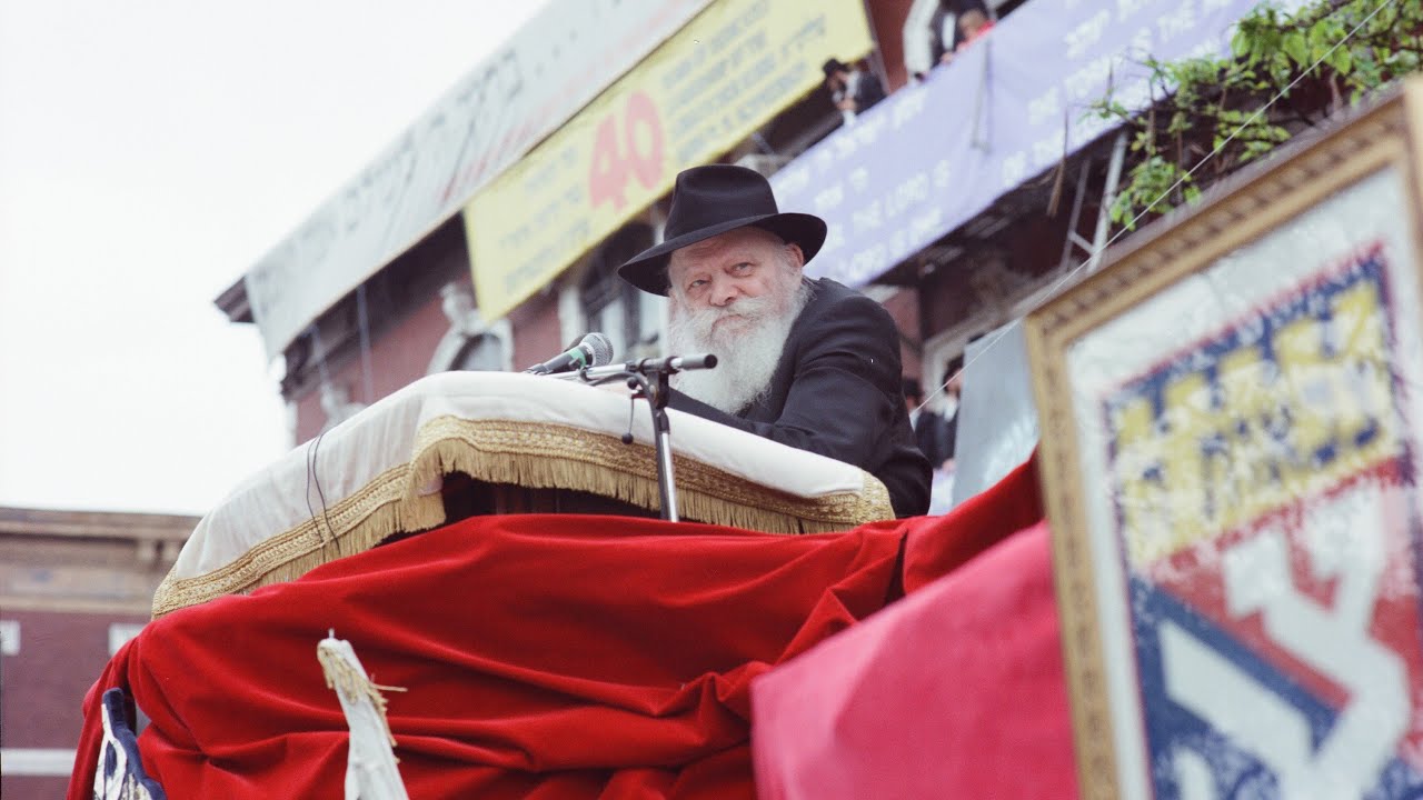 New Angle: Lag B'omer Parade - 5750 (Levi Goldstien)