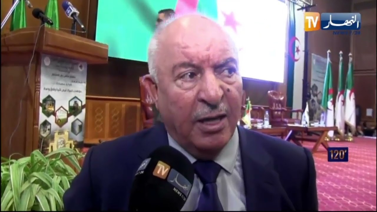 تسليم 10 عقود امتياز لفائدة عدد من المستثمرين  بولاية سعيدة