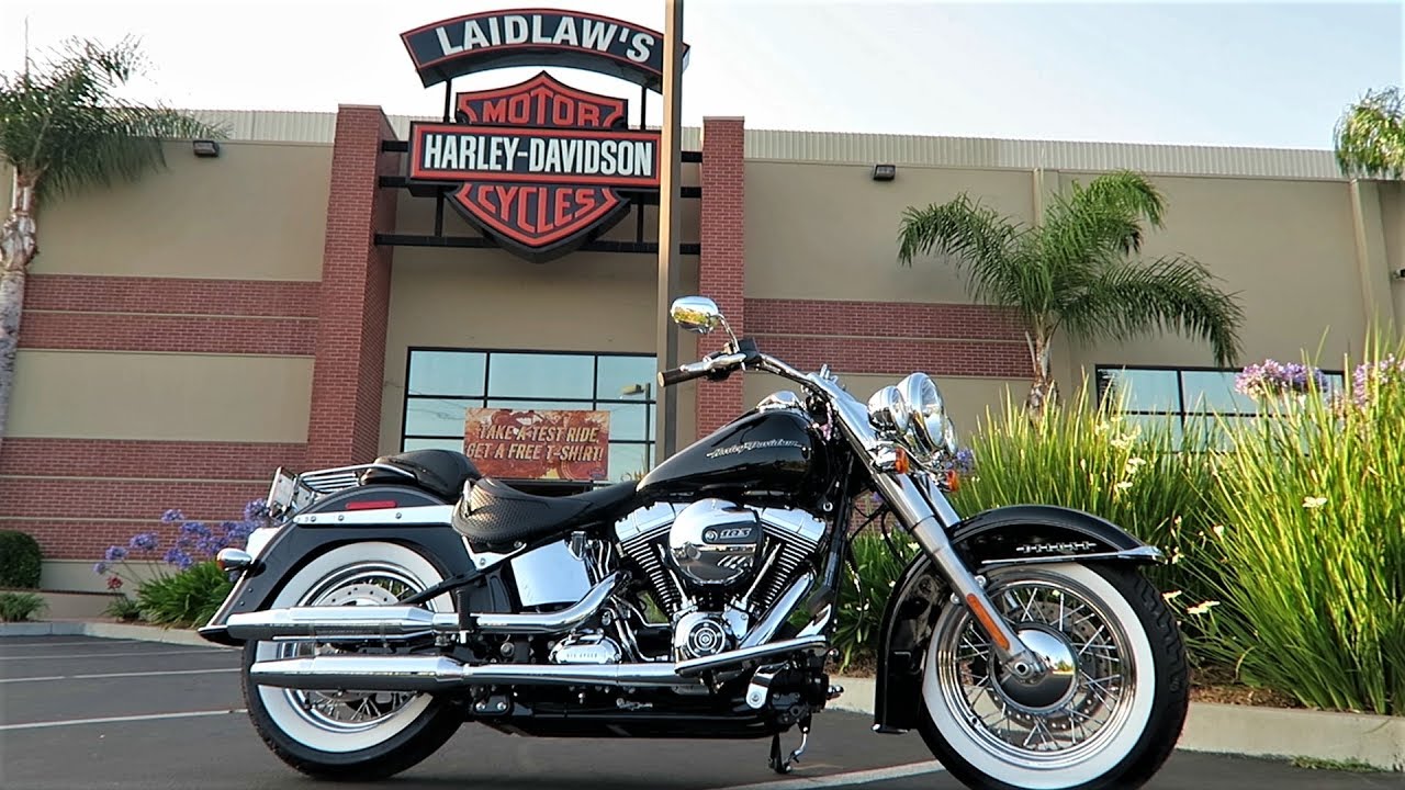 Harley-Davidson Softail Deluxe (FLSTN) 2017 года — обзор и тест-драйв