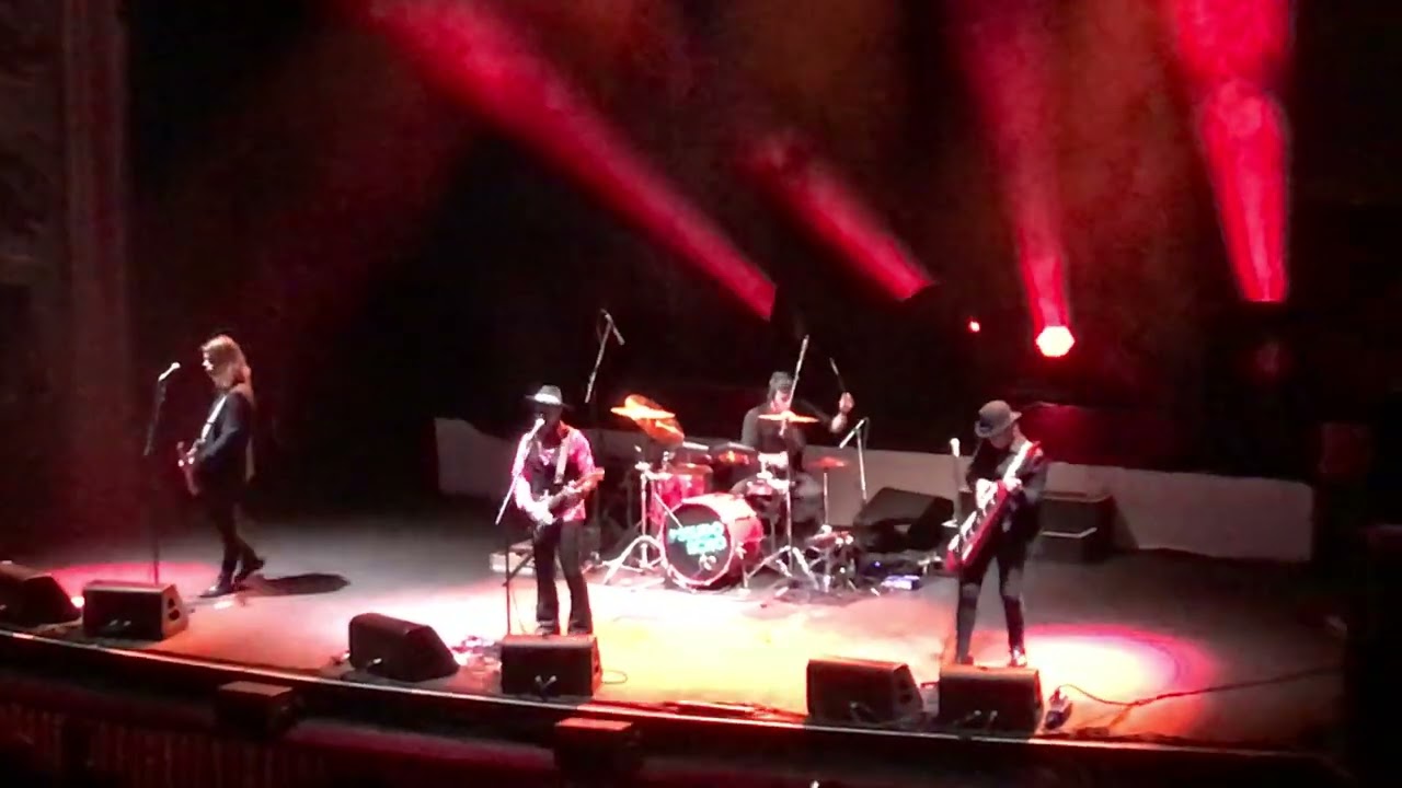 Send Me An Angel (Real Life cover) - Pseudo Echo live @ State Theatre