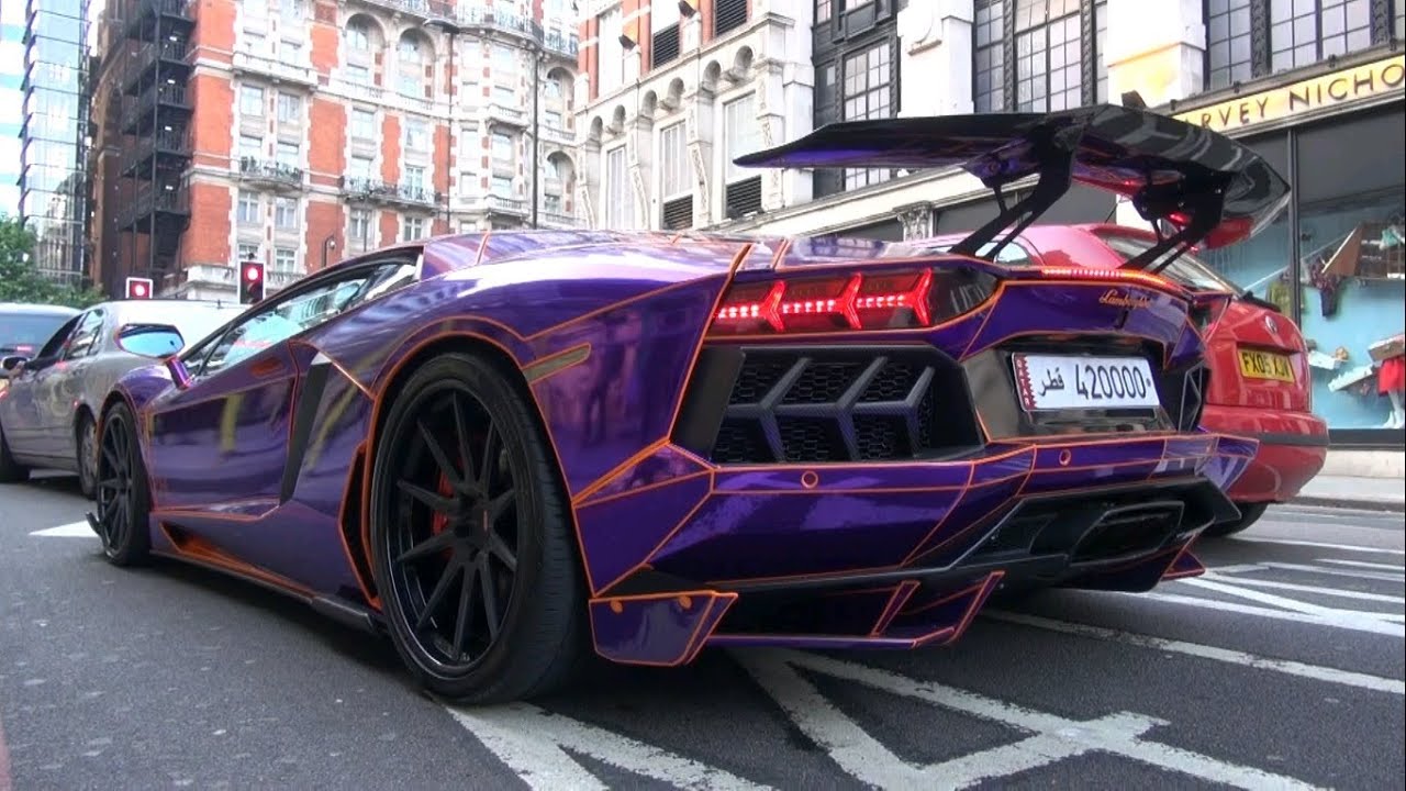 TRON Lamborghini Aventador Decatted Crusing in London and loud Sounds!