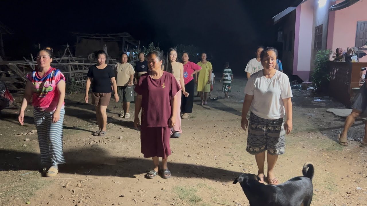 มาเบิ่งกายเป็นคนฟ้อนนำเพิ่นโอ้ยไหวบ่ข่อย🤣ມາເບິ່ງຊື່ໆກະໄດ້ຟ້ອນ