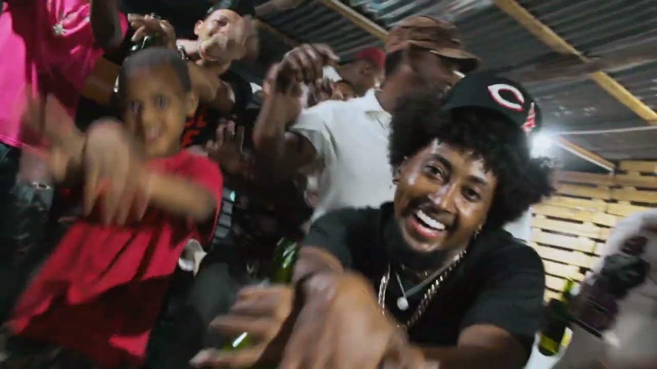 El Riyi - 12 Y Media - (Video Oficial)