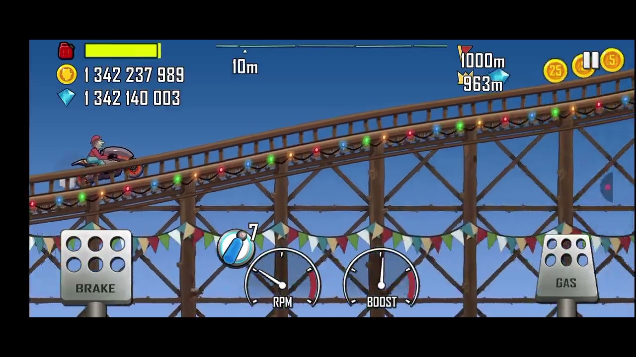 Играю hill climb racing