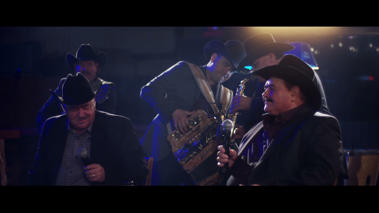 Los Huracanes Del Norte -  El Tigre Solo [Corridos Perros Vol.1]