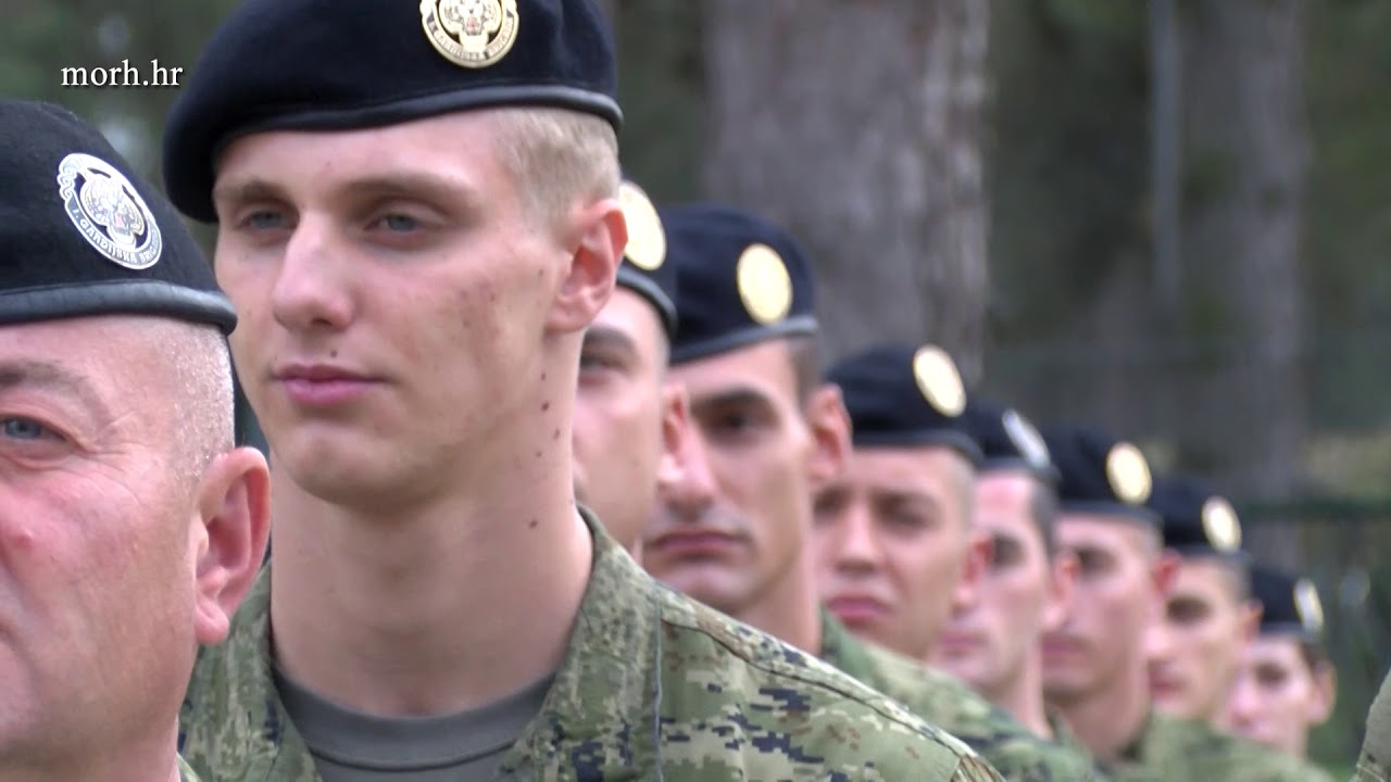 Svečana podjela beretki pripadnicima 1. motorizirane bojne Tigrovi