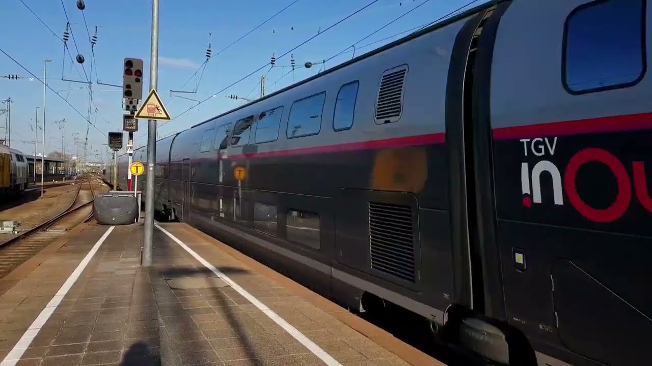 Züge in Karlsruhe Hbf