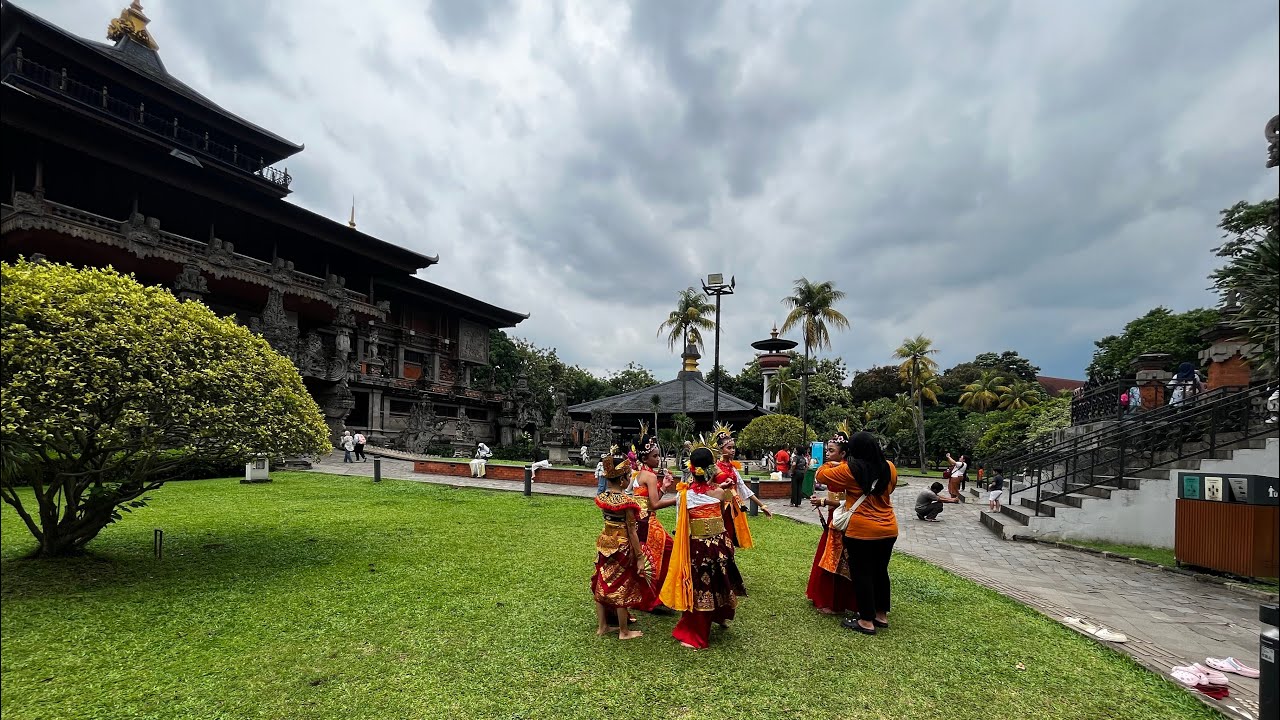Kegagahan Prajurit Muda: Tari Baris Tunggal di Soul of Youth TMII 2025