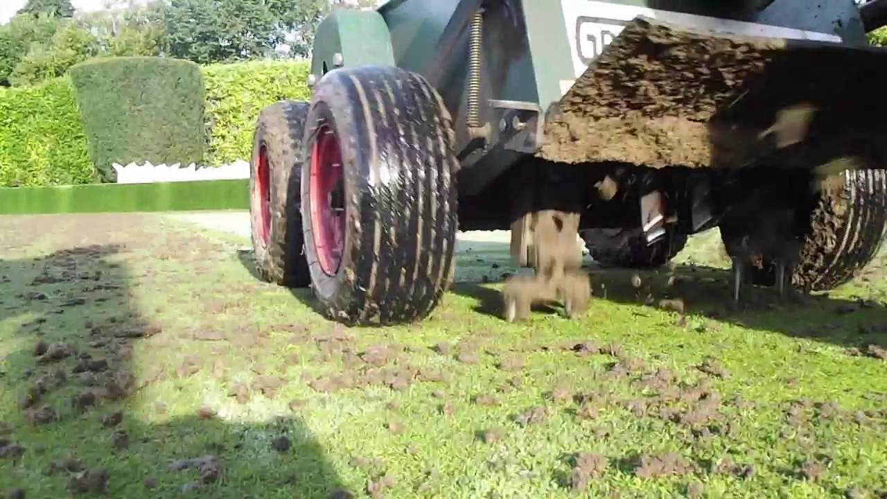 Bowls Central - hollow tining action of Groundsman 345HD