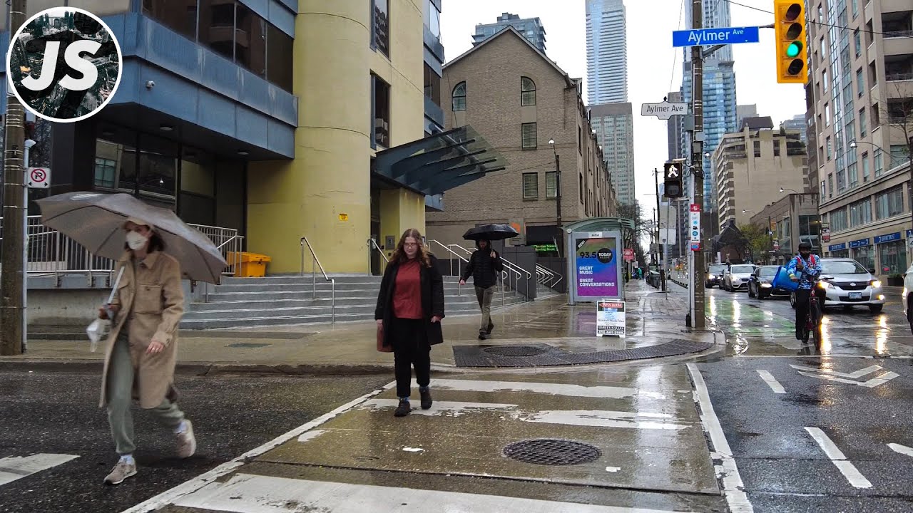 Rosedale Station to Dupont Station | Rainy Toronto Walk