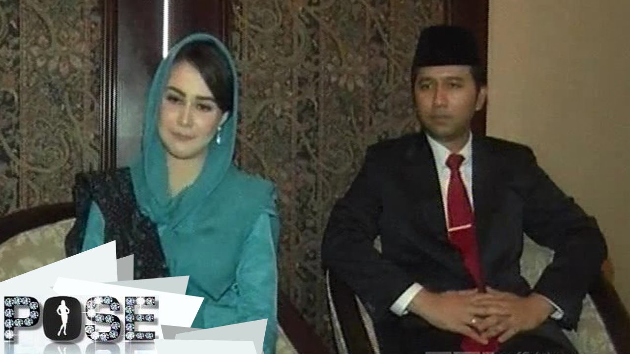 Arumi Bachsin Dari Selebriti Ke Istri Bupati - Pose (22/2)