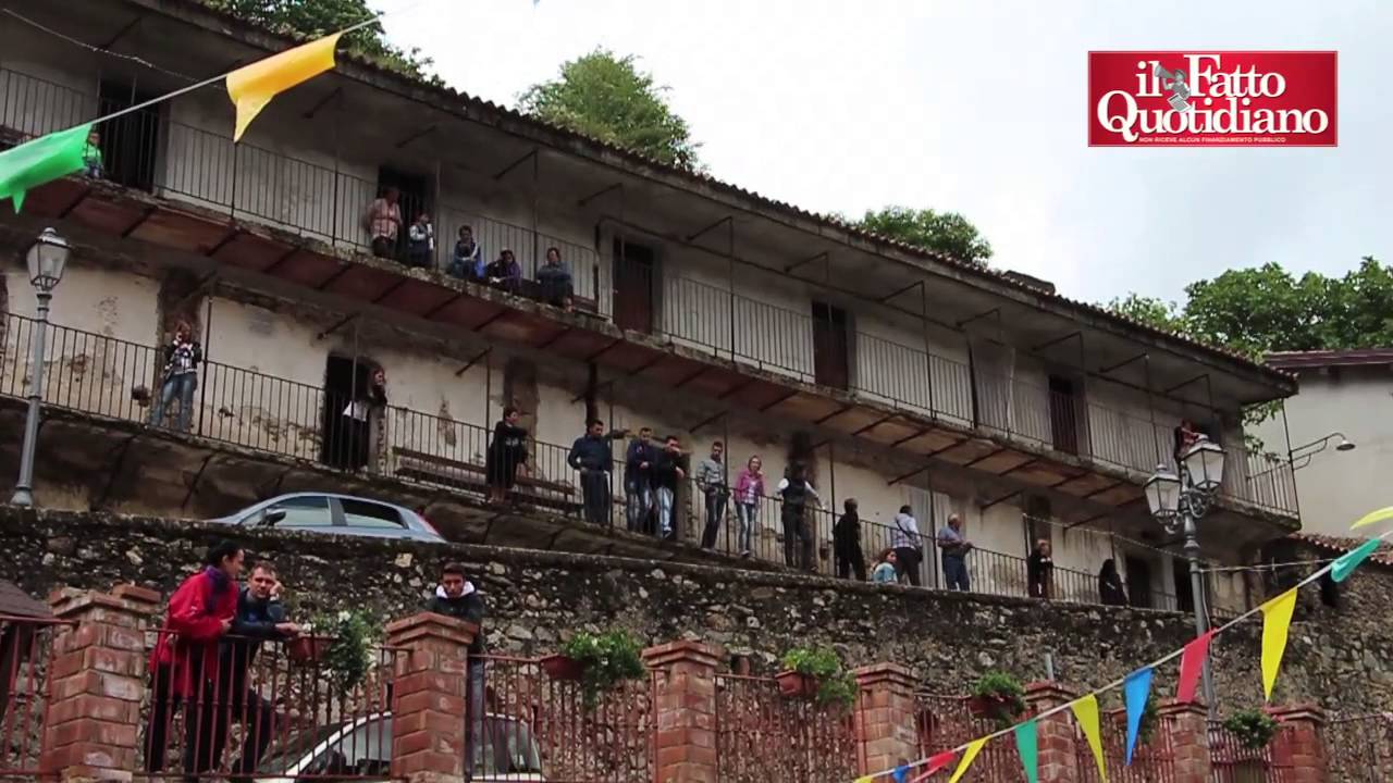 Madonna della Montagna, a Polsi la festa fra tarantella e 'ndrangheta