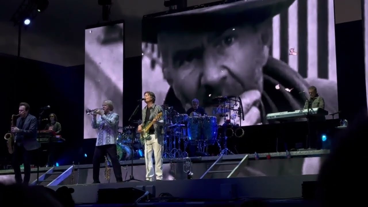 CHICAGO - DIALOGUE (PART I & II) Lead Vocals by Eric & Carlos With Great Backdrop in Clearwater, FL