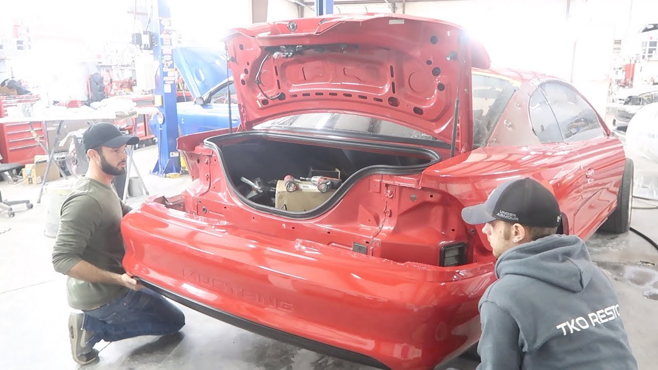 Mustang SN95 Assembly After New Paint : RIO RED Turbo'd