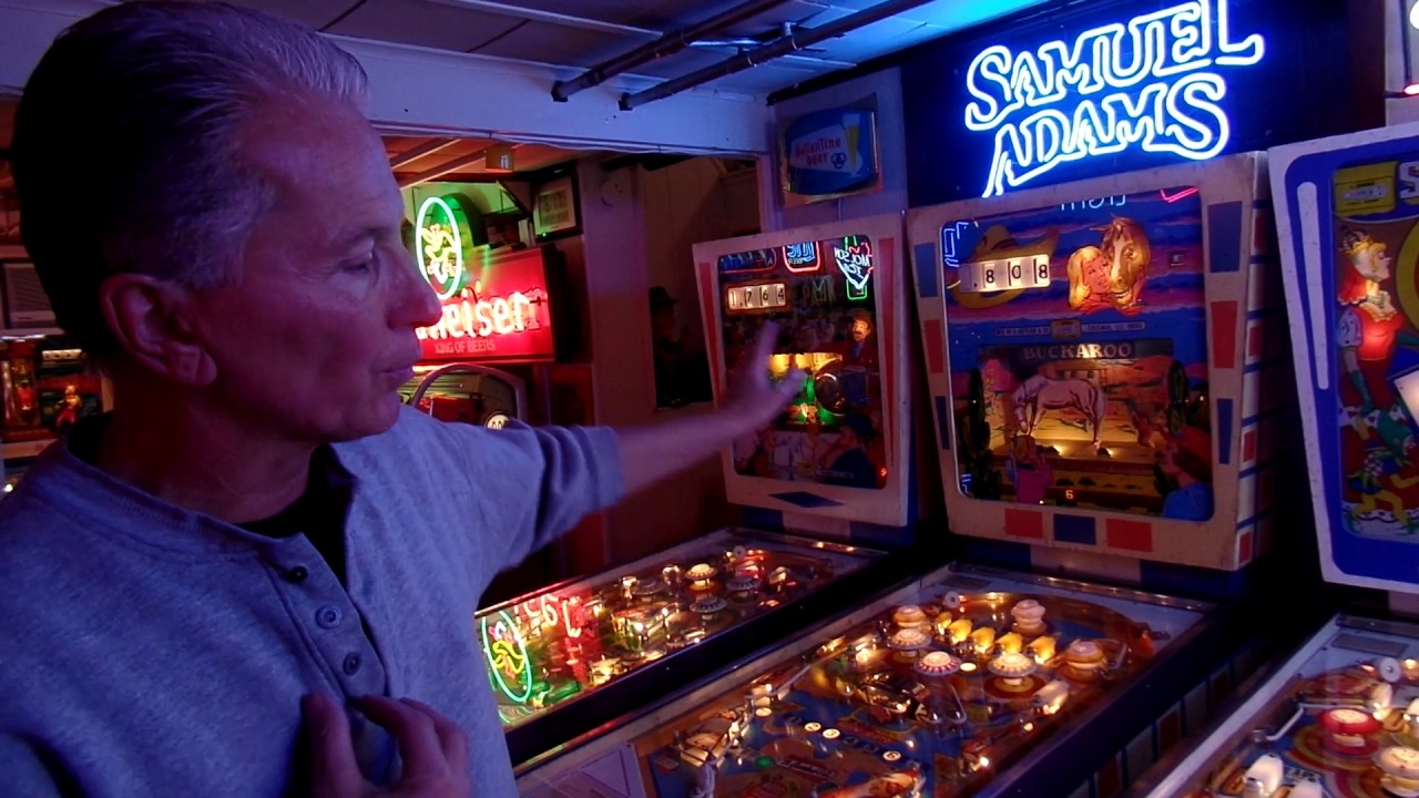 Vic Camp Pinball: My top 5 Gottlieb Wedgeheads in his collection and explains game play too.