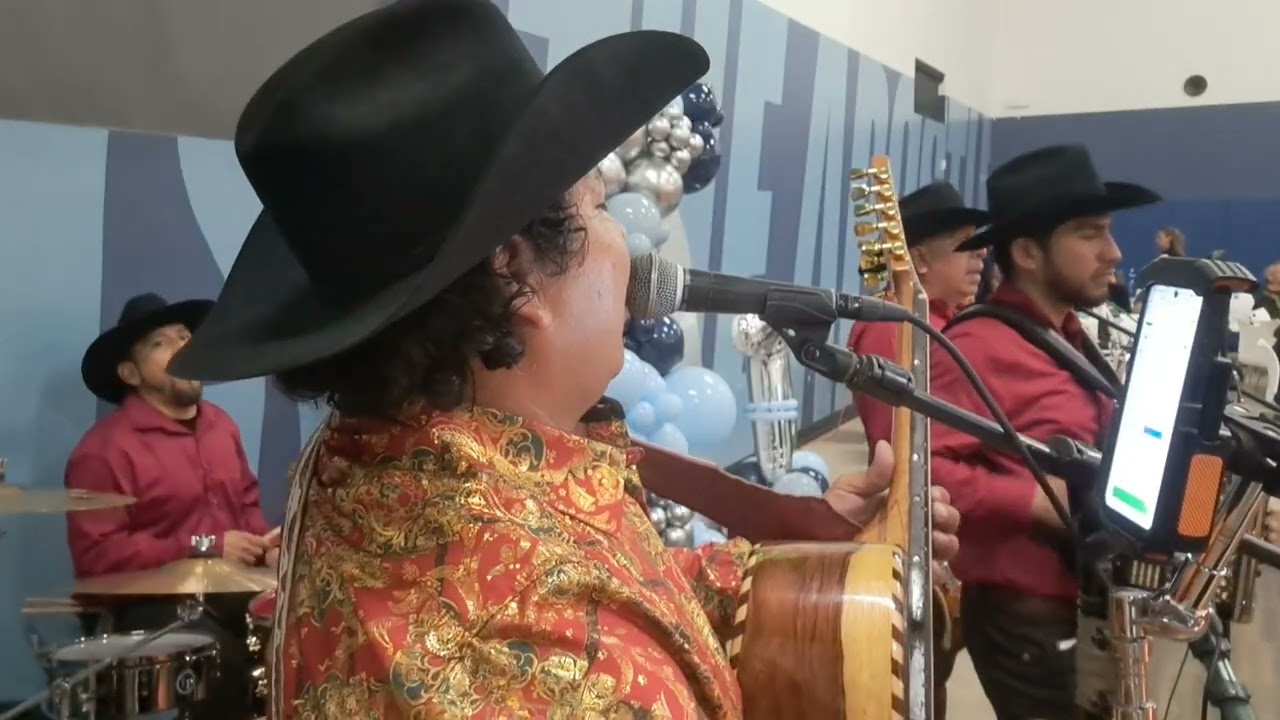QUE ME ENTIERREN CANTANDO. ESCAPULARIO NORTEÑO