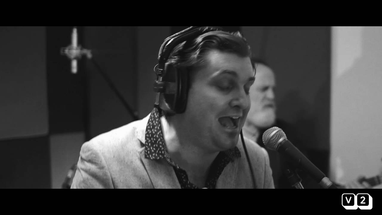 Giles Robson - Summa That Good Stuff (Live)