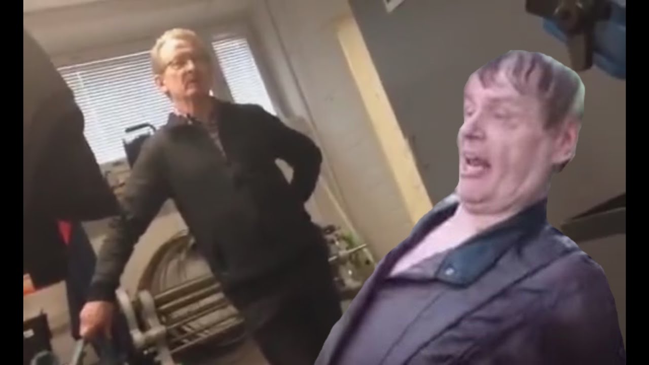 OPETTAJA SERVAA RISUMIEHEN