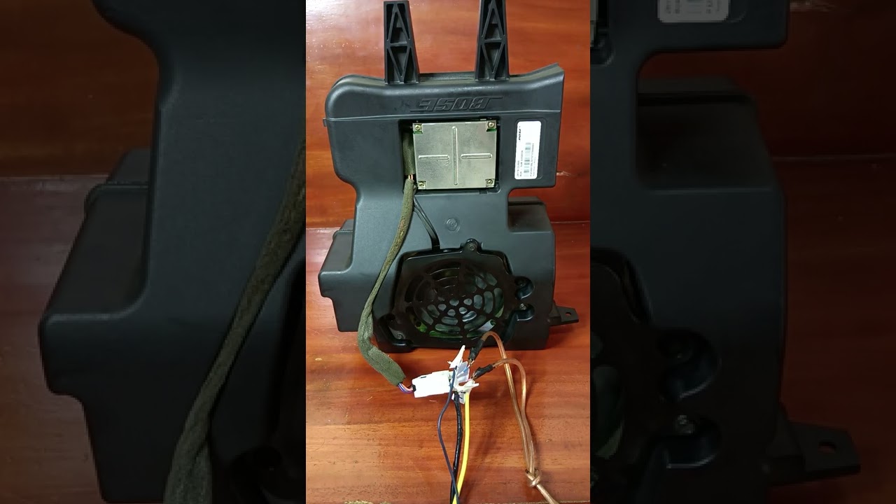 BOSE Subwoofer BoX + amplifer 100W