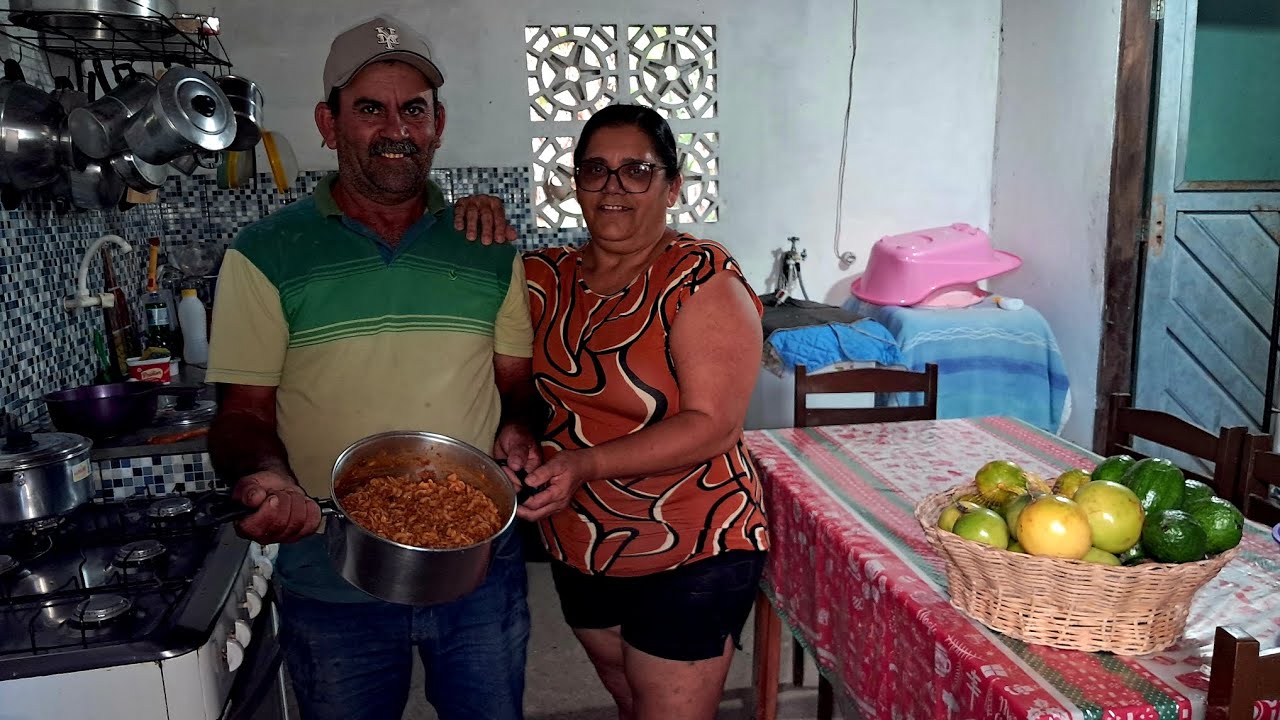 MACARRÃO COM CARNE MOÍDA NA ROÇA 🍝🔥 Receita Simples, Saborosa e Feita com Muito Amor!