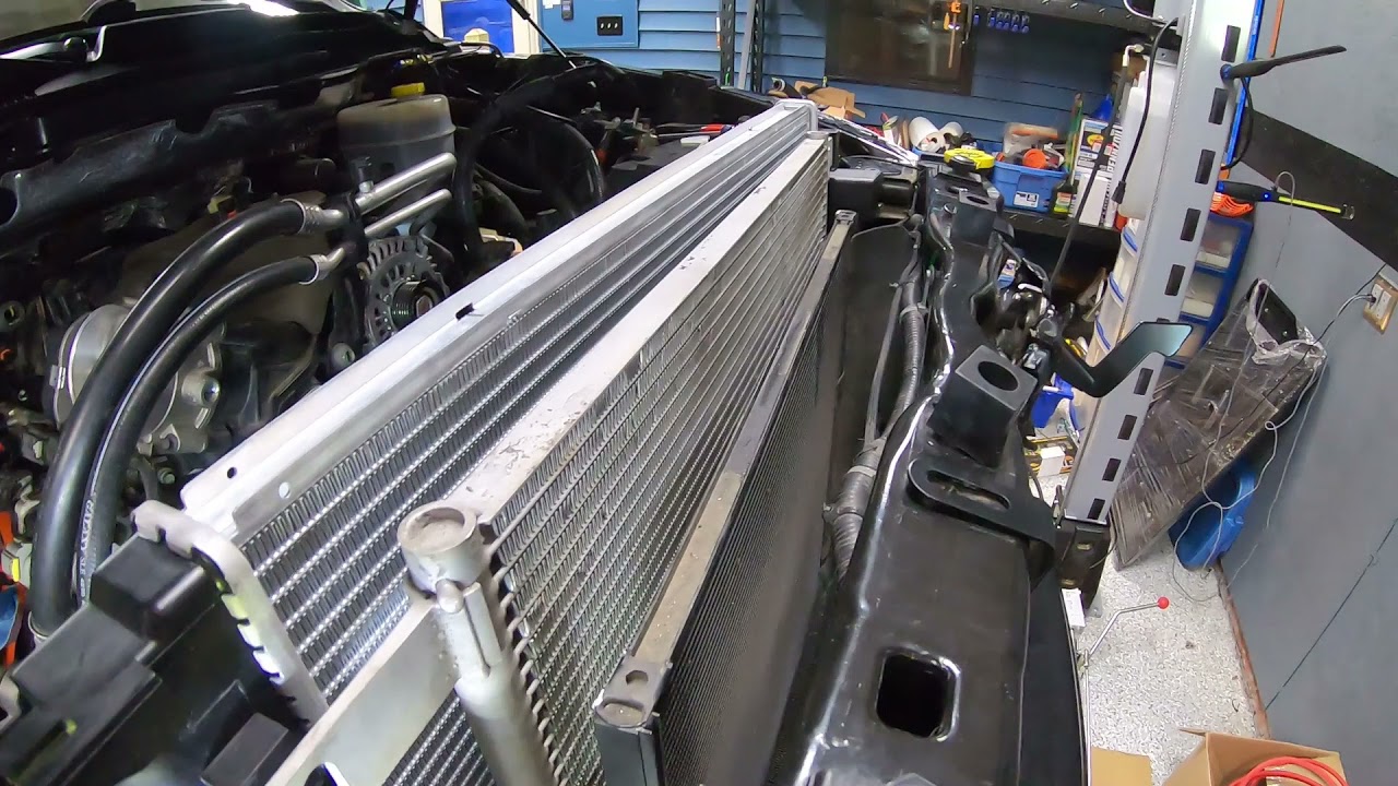 Ram 2500 6.4L Upgrade Part 33 hemi radiator, and coolant hose installs.