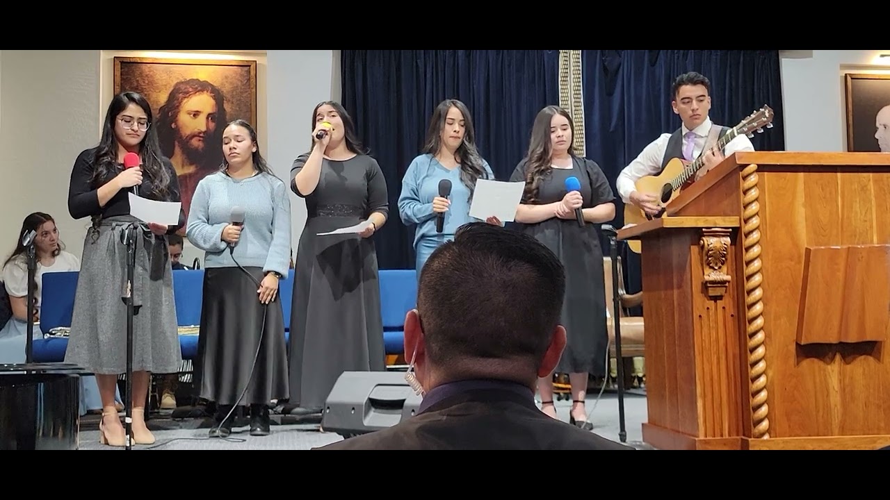 Natalie Munive, Isabella and Phoebe Pérez, Bethany Esquivel, Ailena Pineda