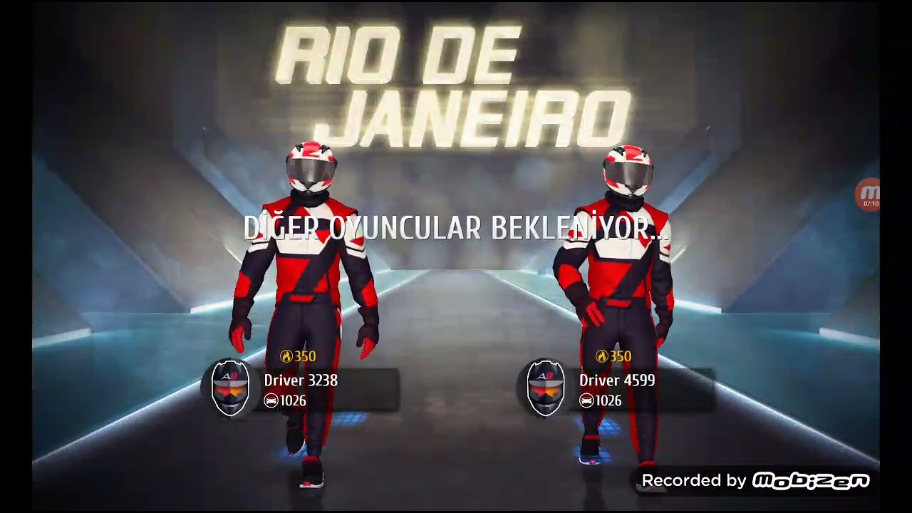 Asphalt 8' de kardeşimle birlikte yarıştım.