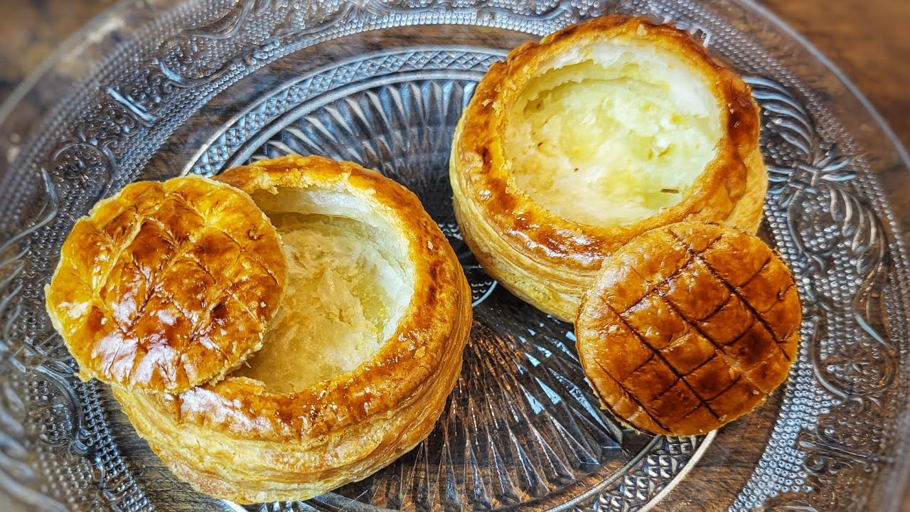 CROÛTE FEUILLETÉE POUR VOL AU VENT ET BOUCHÉE À LA REINE