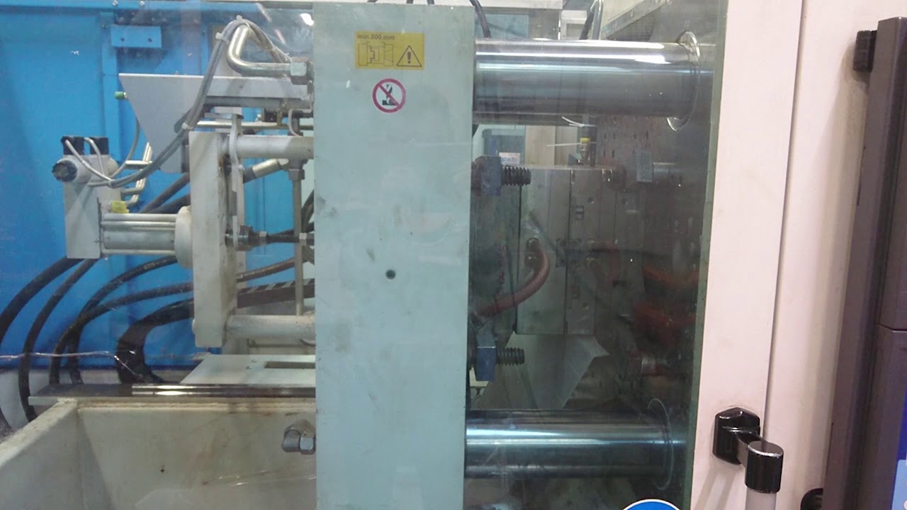 Krauss Maffei 110-380 CX (2011) Injection Moulding Machine