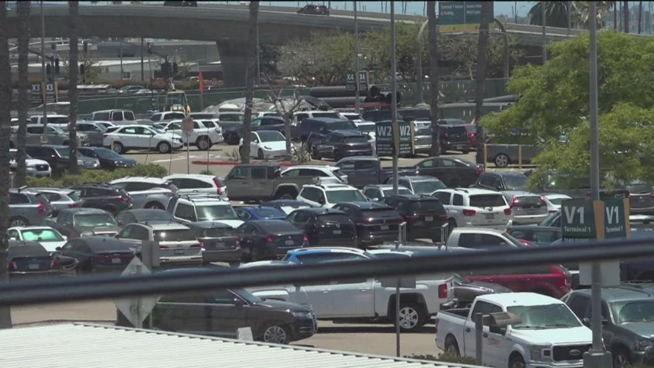 San Diego Airport's Terminal 1 parking lot closes as construction continues