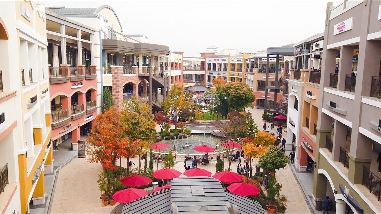 [4K] Walk premium outlets in Paju city│Seoul, Korea