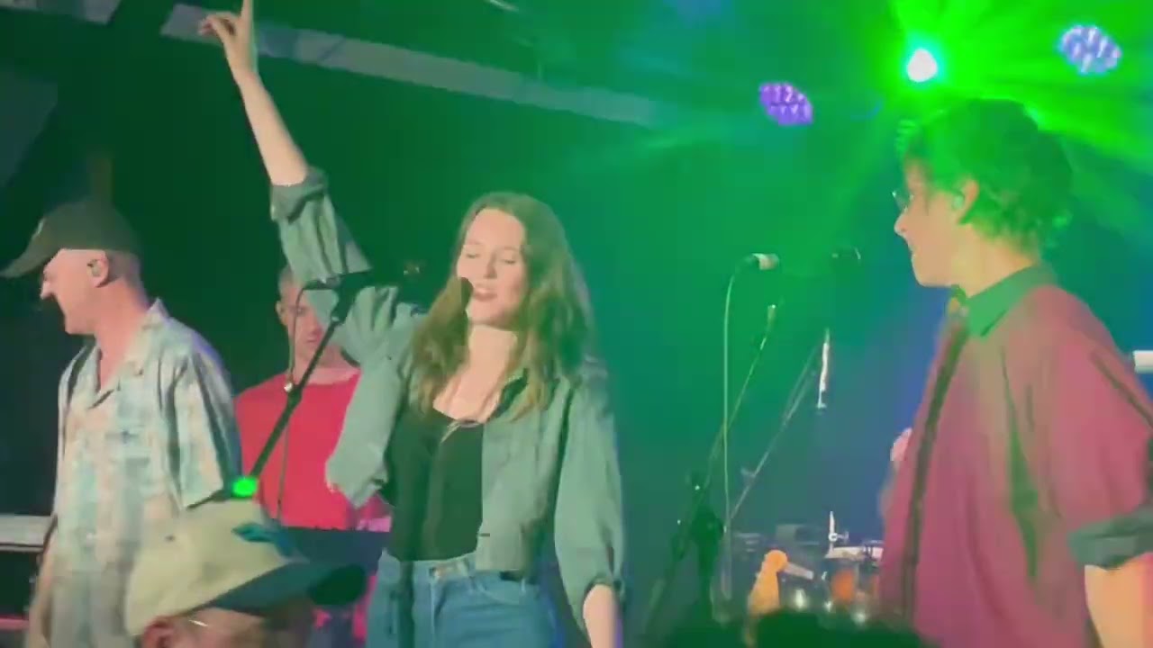 Dwayne Gretzky, Gimme ! Gimme ! Gimme !, Live Montréal 27 novembre 2025