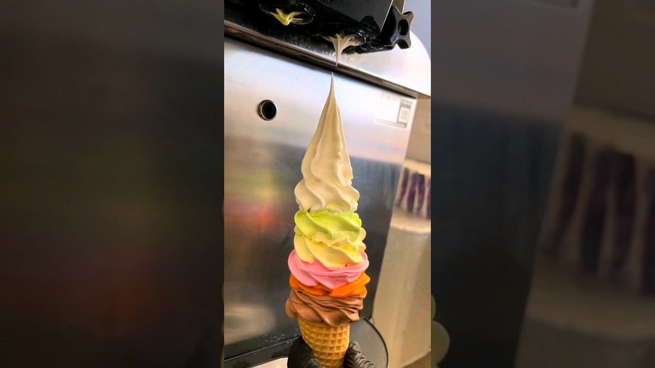 Ice Cream 🍦😋 | Yummy Flavours 🤩 #icecream #yummy #shorts #viralshorts #ytshorts #viralvideo #yt